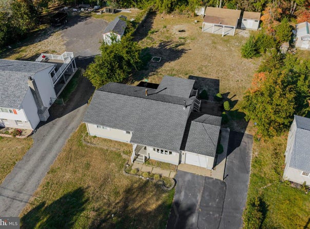 120 E PARK Avenue, WILLIAMSTOWN, NJ 08094