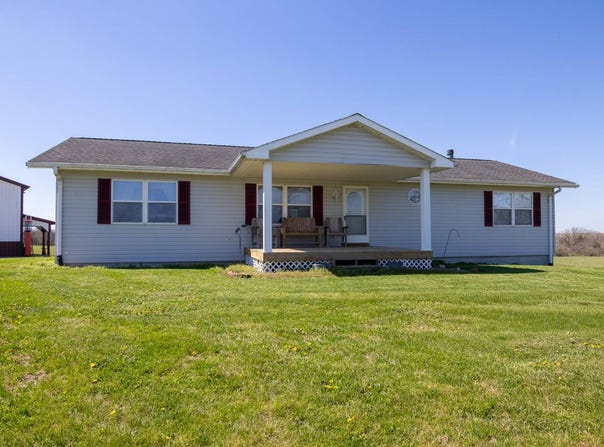 37987 W 220th St, Polo, MO 64671