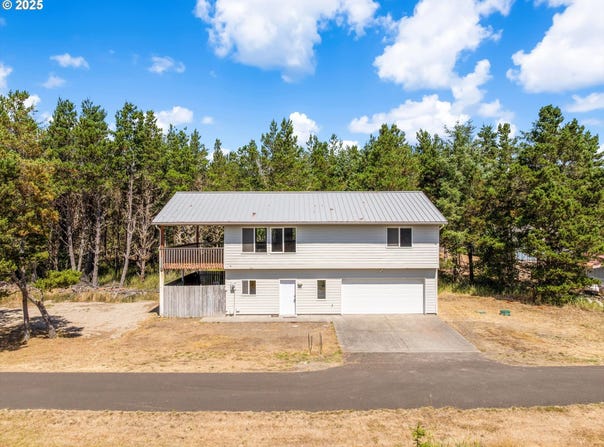 1205 116TH Ln, LongBeach, WA 98631