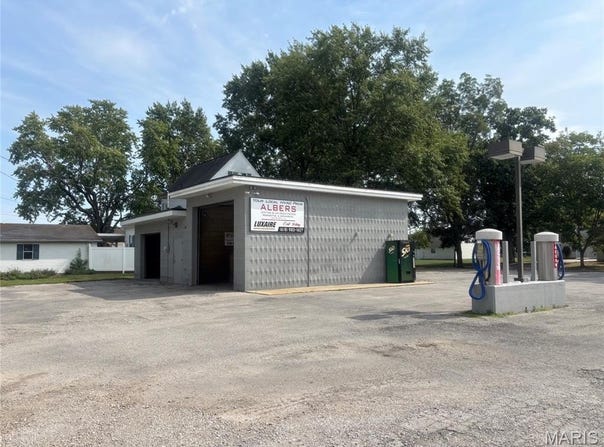 33 E Elm Street, Aviston, IL 62216