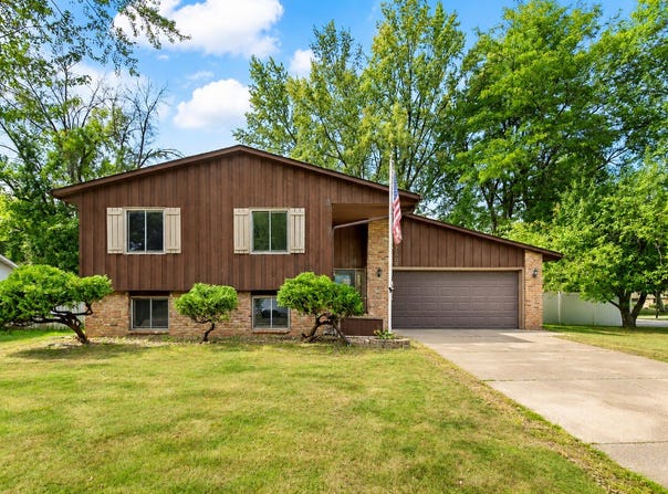 7300 Illies Avenue S, Cottage Grove, MN 55016