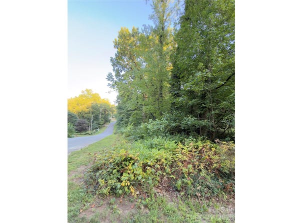 Bonanza Drive, Salisbury, NC 28144