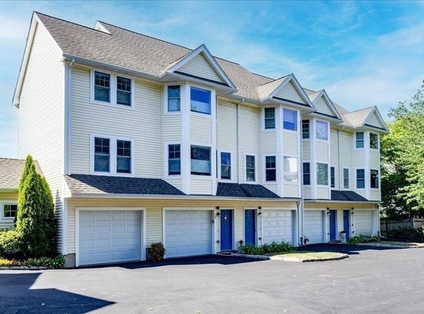 14-1/2 Roundy St, Beverly, MA 01915