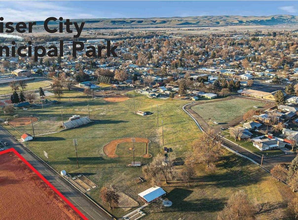 E 4th Street, Weiser, ID 83672