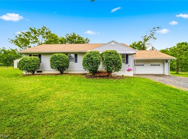 8625 Ravenna Road, Chardon, OH 44024