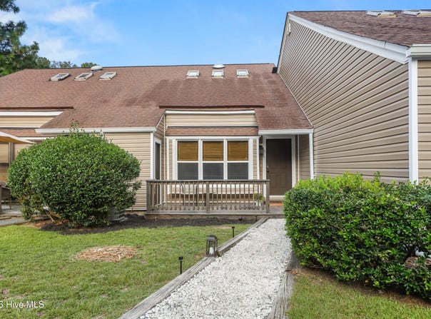 17 Foxfire Boulevard, Jackson Springs, NC 27281