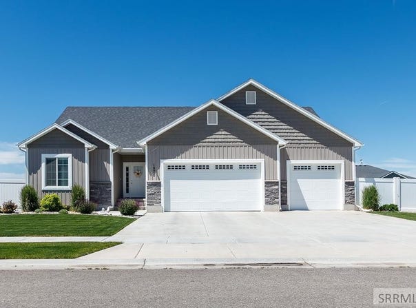 1870 47th N, Ammon, ID 83401