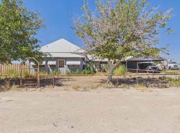 717 N Roberson, Pecos, TX 79772