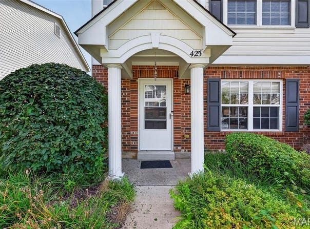 425 Wild Oak Drive, O'Fallon, MO 63368