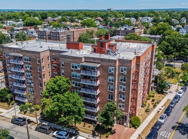 3425 150th Pl, Flushing, NY 11354