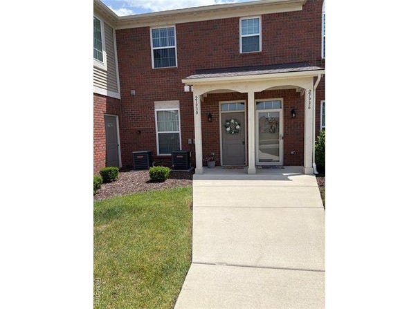 21930 Andover Drive, Macomb Twp, MI 48042