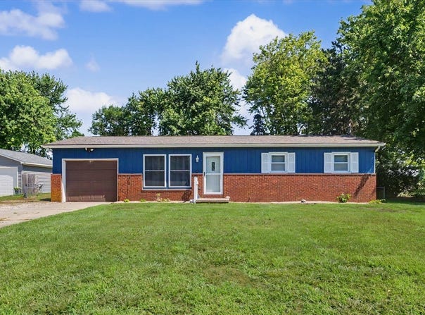 406 NORTHGATE Drive, St. Joseph, IL 61873