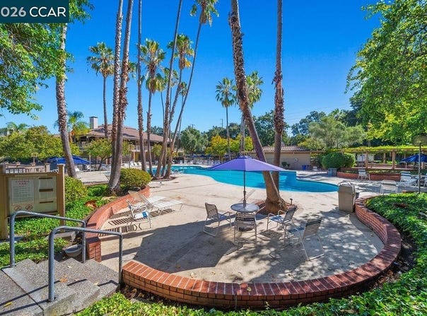 490 N Civic Dr, Walnut Creek, CA 94596