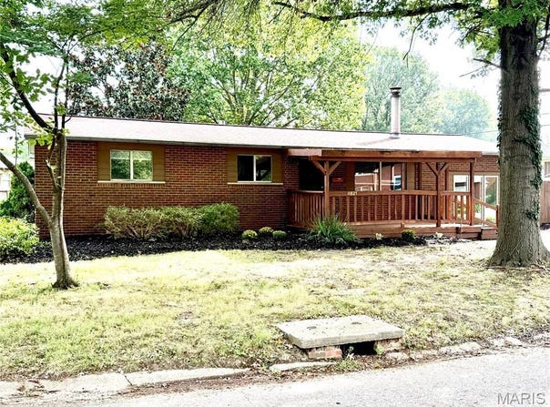4821 Wick Mor Drive, Alton, IL 62002