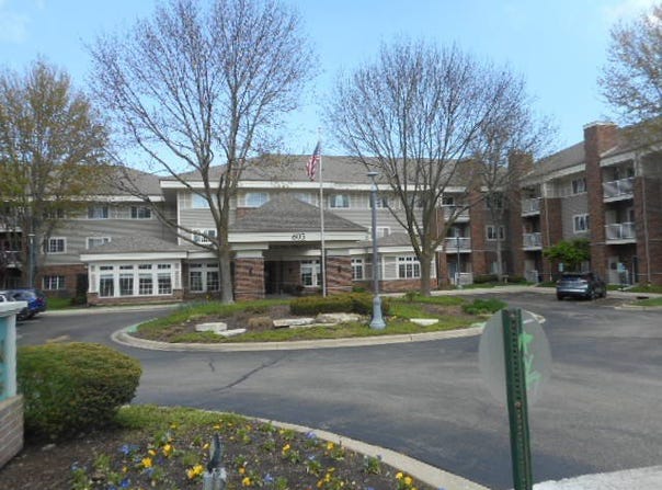 605 Barrington Avenue E, Dundee, IL 60118