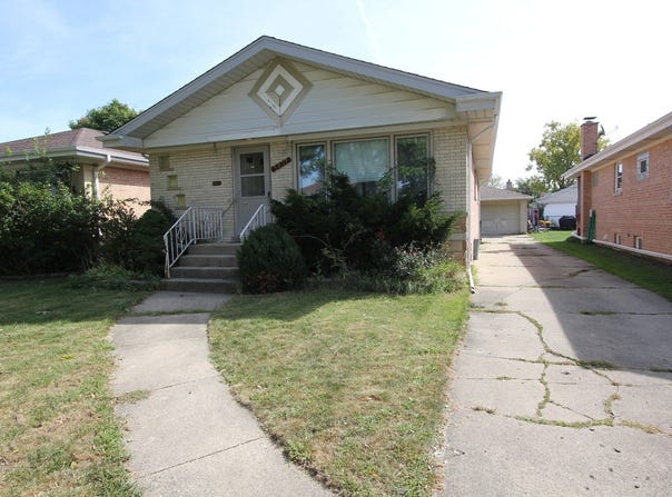 5037 N Ridgewood Avenue N, Norridge, IL 60706