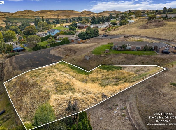 2837 E 9TH St, TheDalles, OR 97058