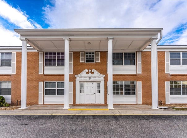 4158 TAMIAMI Trail, PORT CHARLOTTE, FL 33952