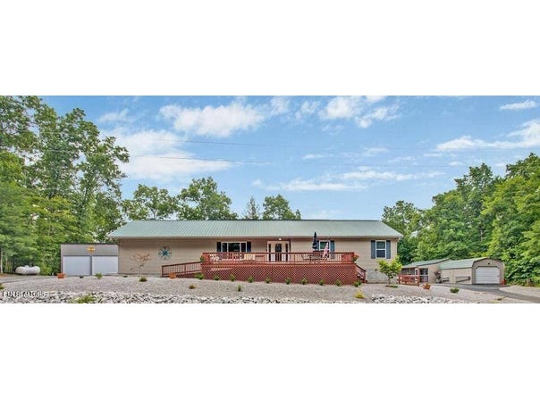 400 Georgee Rd, Jamestown, TN 38556