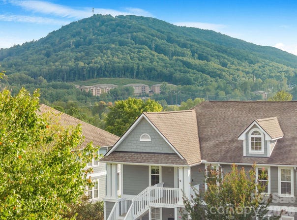 4702 Breakers Lane, Asheville, NC 28806