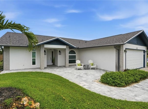 132 Bordeaux Cir, NAPLES, FL 34112