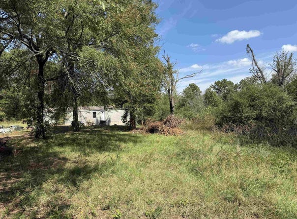 636 Eakins Road, Russellville, AR 72801