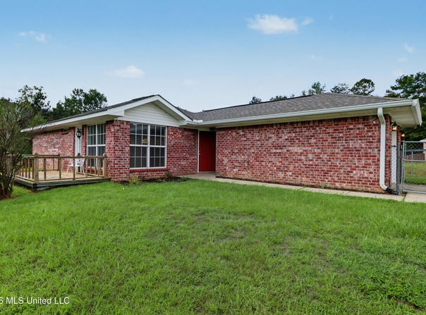 28 Marlin Lane, McHenry, MS 39561