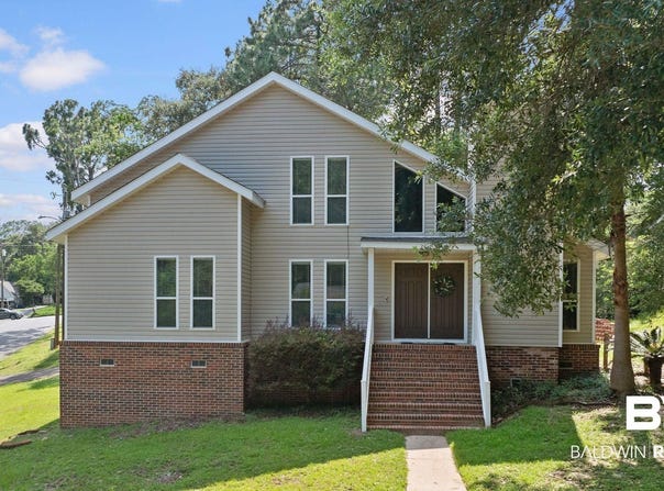 201 Maplewood Loop, Daphne, AL 36526