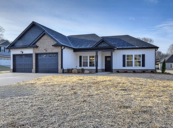 146 Ervin Loop, Erwin, TN 37650