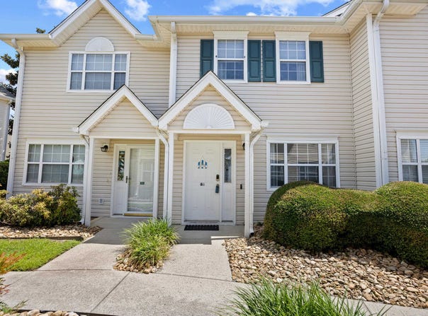 614 3rd Ave. S, North Myrtle Beach, SC 29582