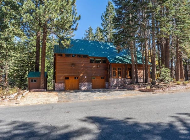 36 Grindelwald Road, Mammoth Lakes, CA 93546