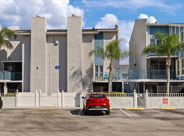 253 REX Place, MADEIRA BEACH, FL 33708