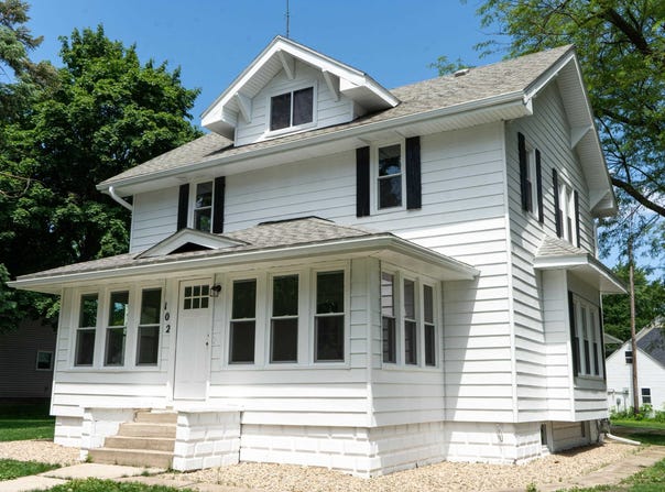 102 SW 3rd Ave, Pocahontas, IA 50574