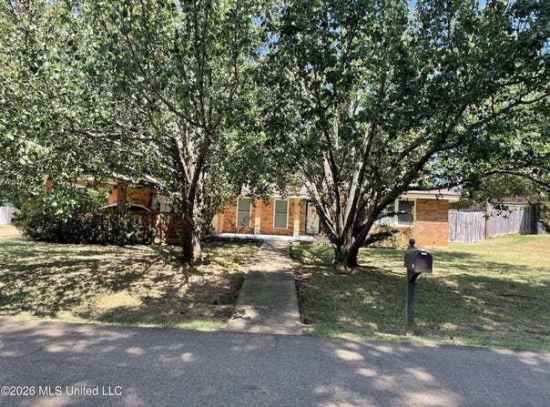1620 Pope Circle, McComb, MS 39648