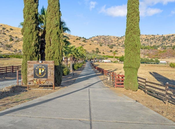 31204 Sierra Drive, Exeter, CA 93221