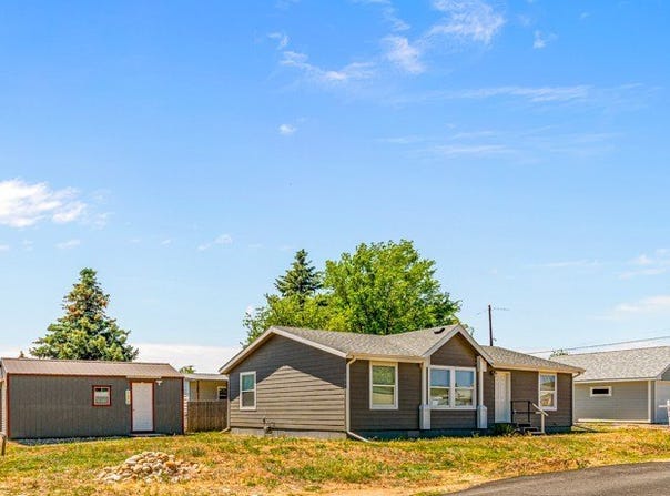 101 S 2nd Street, Roberts, MT 59070