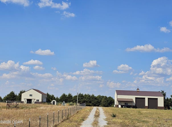 18127 S Highway H, Monett, MO 65708
