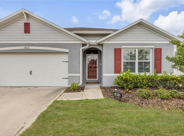 1802 MYRTLEBROOKE Drive, EDGEWATER, FL 32141