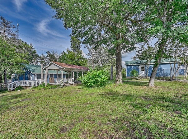 9481 Lake Forest Circle, Brenham, TX 77833