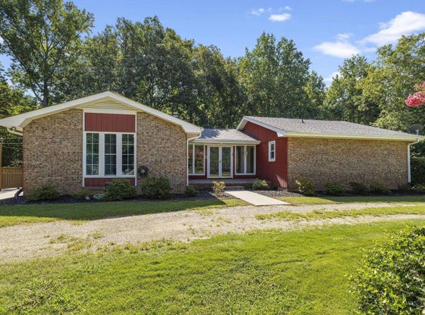 195 Pine Trace, Campobello, SC 29322