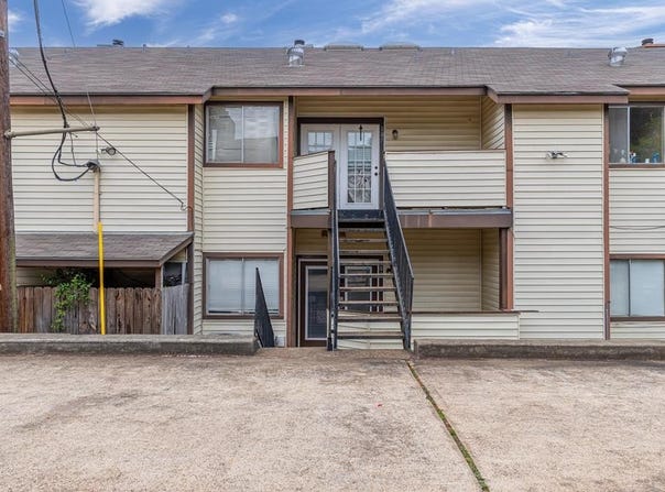 908 Pearl, Nacogdoches, TX 75965