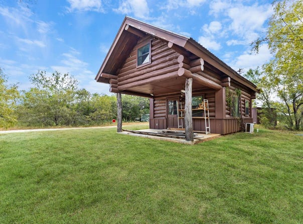 218 Alexandra Ln, Dale, TX 78616