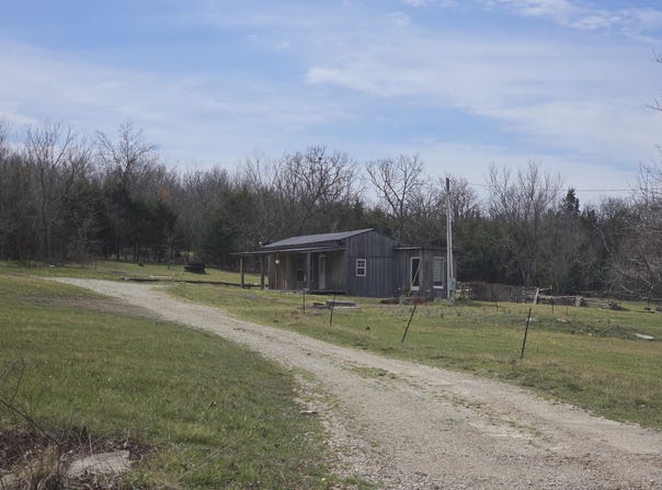 2280 E 360th Road, Louisburg, MO 65685