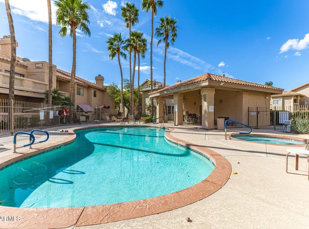 930 N MESA Drive, Mesa, AZ 85201