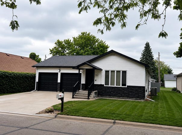 923 S 8th Street, Albion, NE 68620