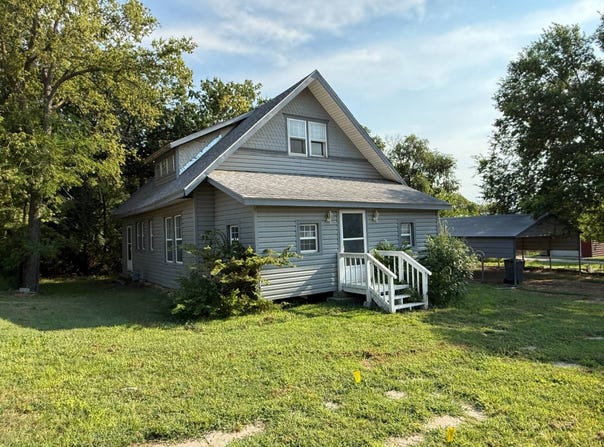 316 W Main St, Glen Elder, KS 67446