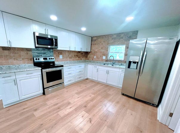 7501 142nd ave, Largo, FL 33771