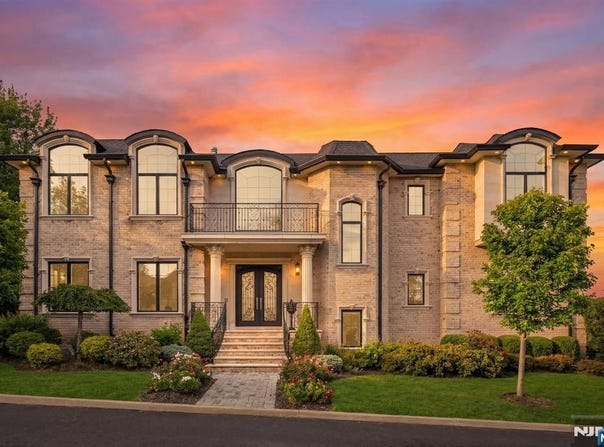 111 Demarest Avenue, Englewood Cliffs, NJ 07632