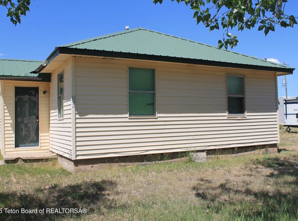 216 E BIRCH Street, Labarge, WY 83123