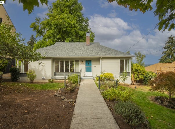 409 JACKSON St, OregonCity, OR 97045